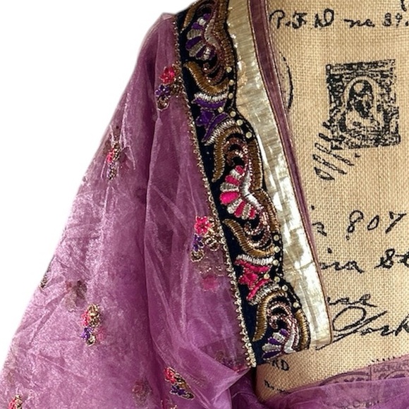 NWT Saree Swarg Embroidered Embellished Purple Net Saree with Gold Lame Trim - Picture 4 of 15